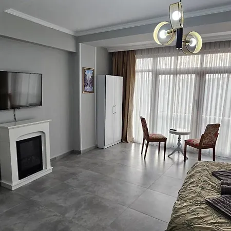 Bude Ortakoey 酒店 *