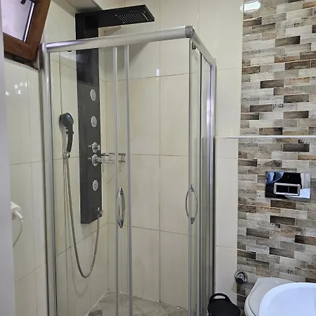 Bude Ortakoey Hotel