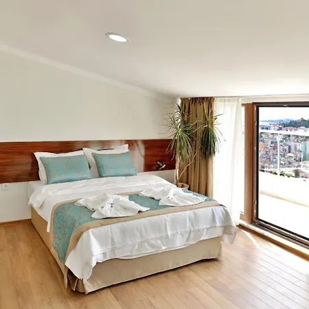 Bude Ortakoey Istanbul