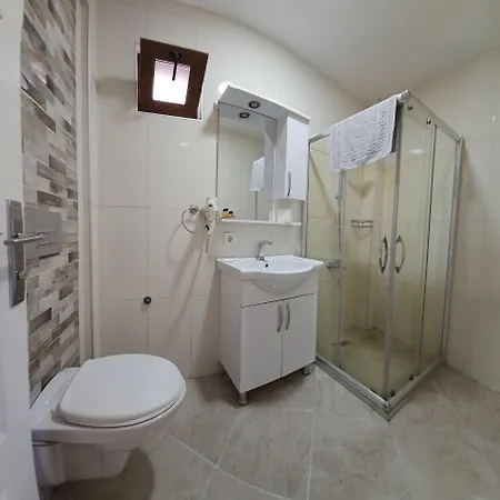 Hotel Bude Ortakoey *