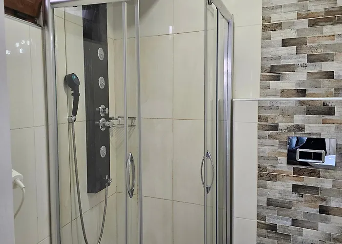 Bude Ortakoey 酒店